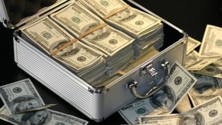 電話占いで金運アップに成功したイメージ画像